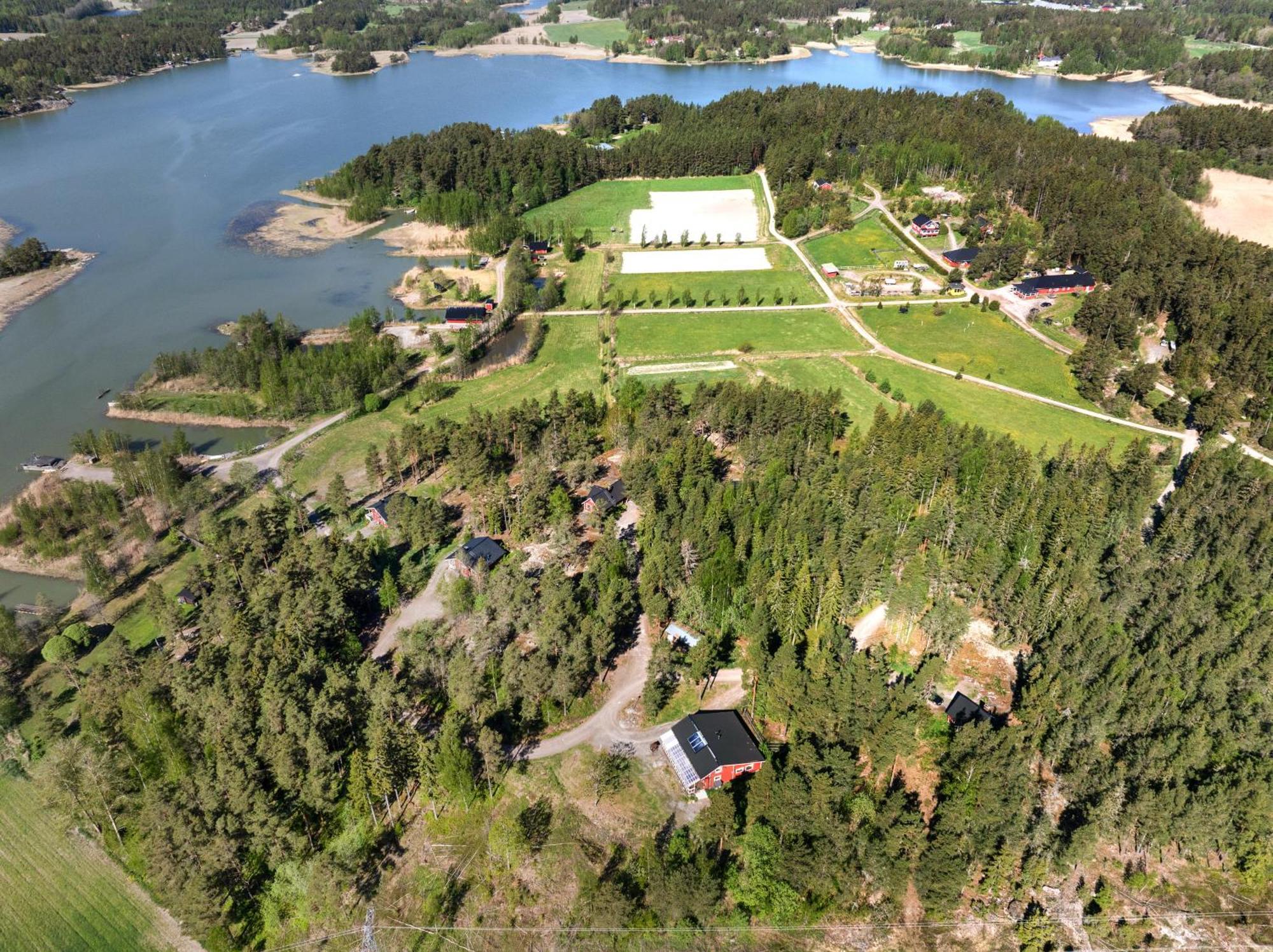 Lomahyppaeys Villa Nådendal Eksteriør bilde
