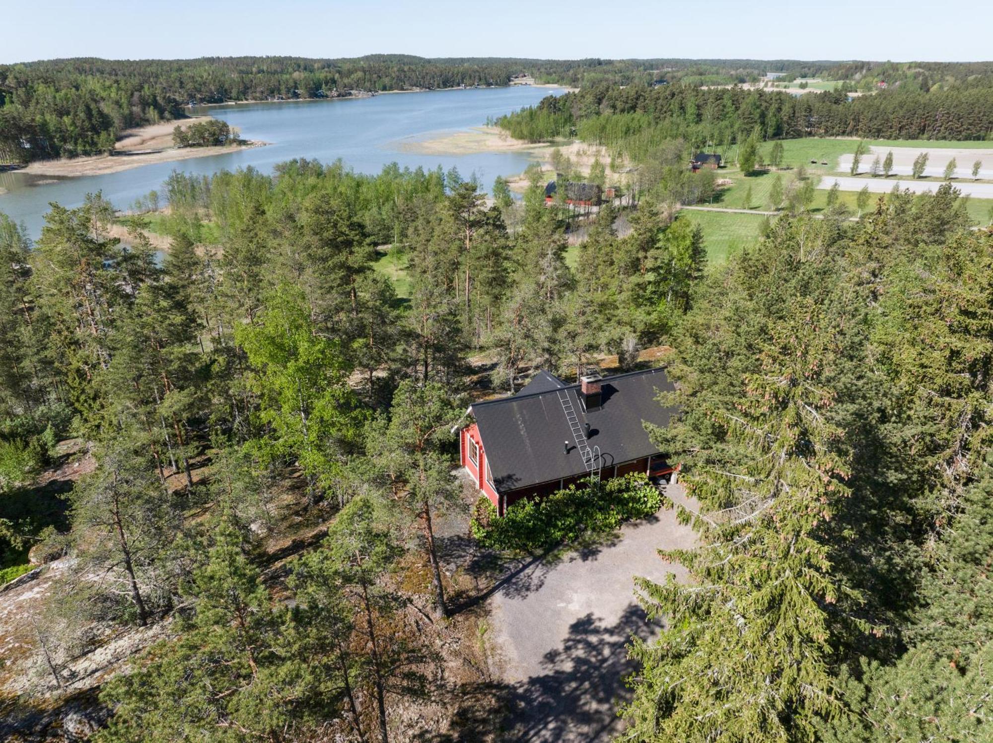 Lomahyppaeys Villa Nådendal Eksteriør bilde